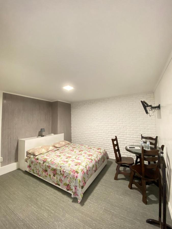 Bed and Breakfast Саквояж Вокзал Lemberg Exterior foto